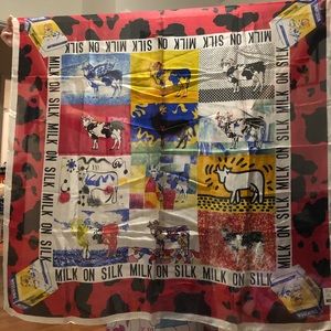π§£Moschino cheap and chic silk scarf π§£